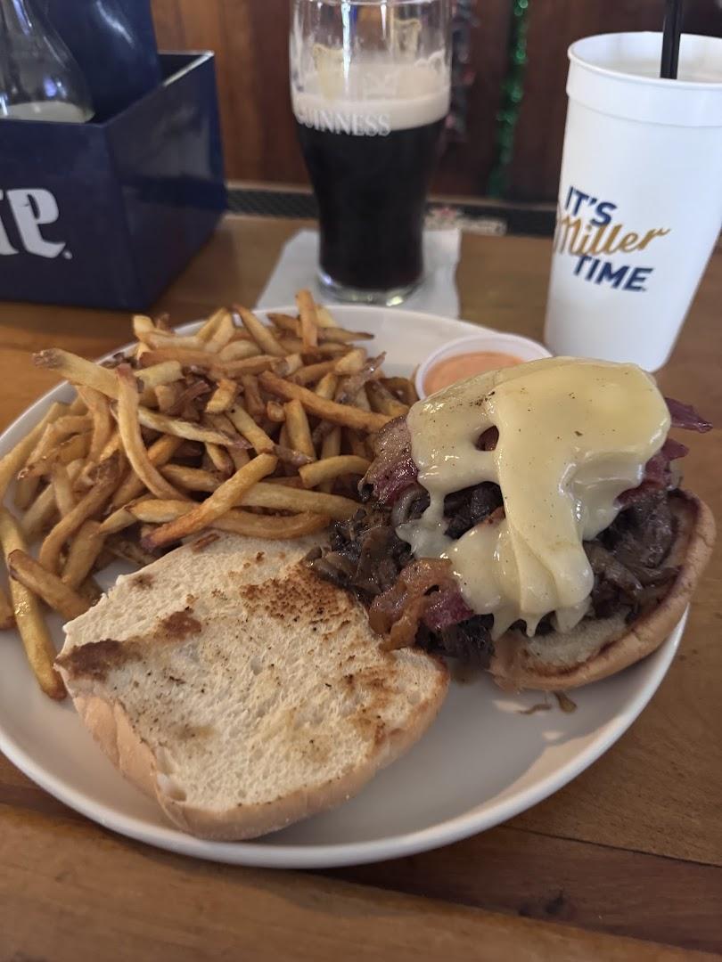 Skinny's Bar & Grill ( Euclid, OH )