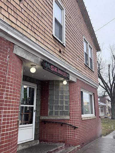 Skinny's Bar & Grill ( Euclid, OH )